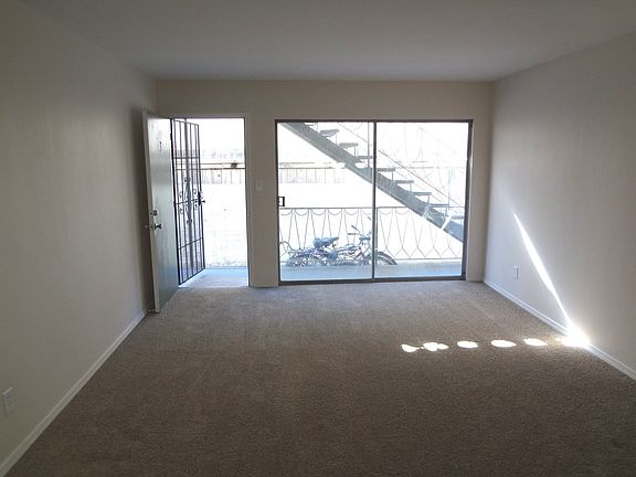 4th image of 543 F Ave APT 1