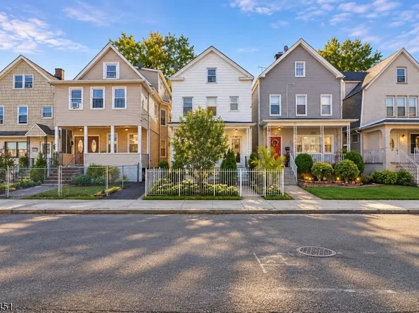 154 Sayre St, Elizabeth City, NJ 07208