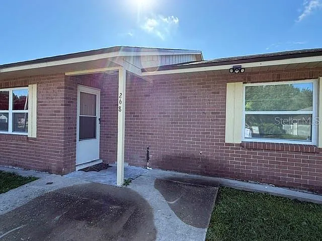 2 bed, 2.0 bath, 950 sqft, $1,300 — Photo 2