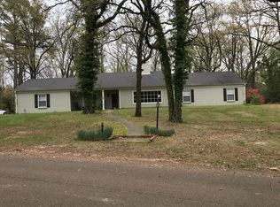 1810 Seminole Dr, Columbus, MS 39705