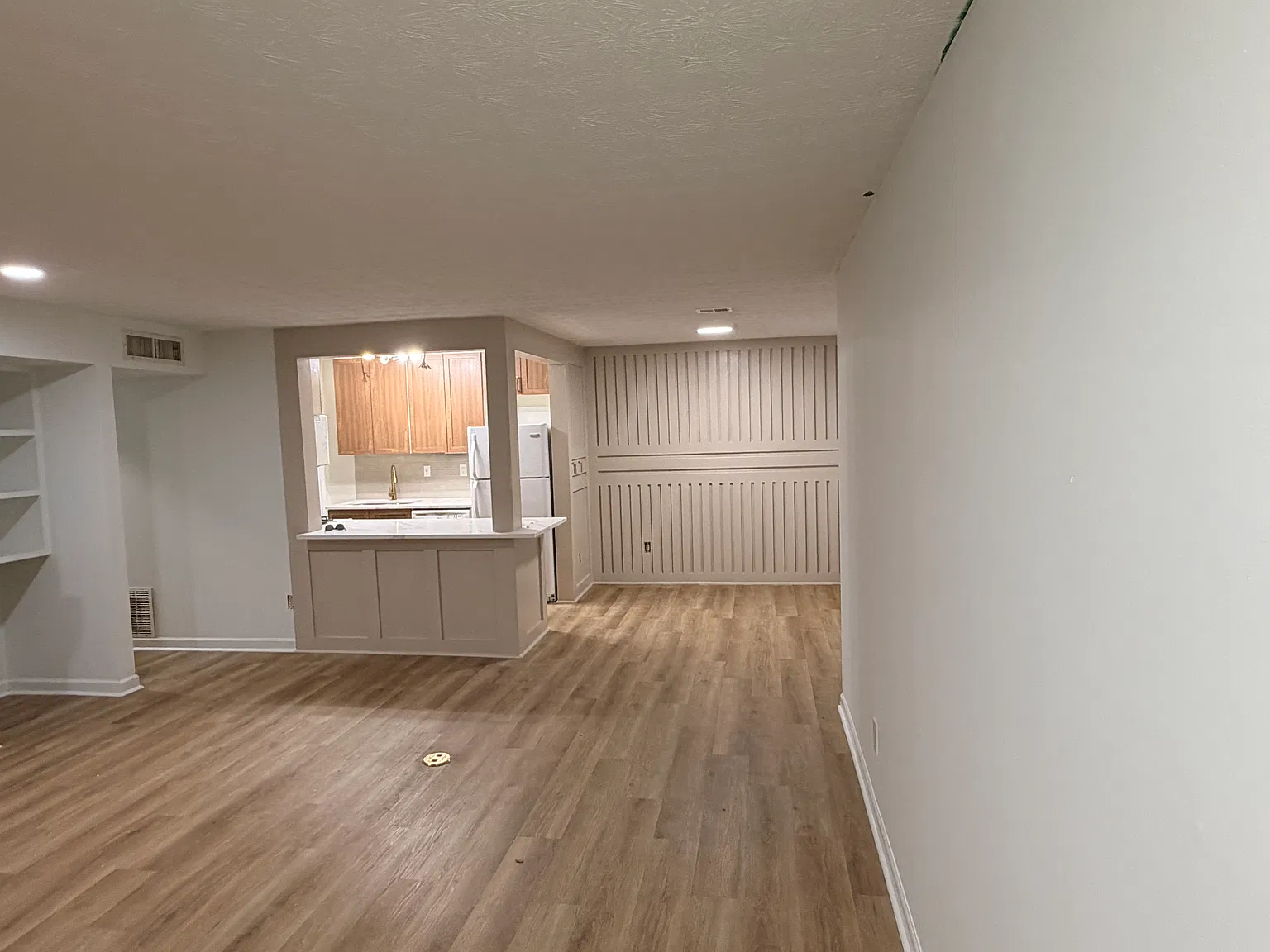 2 bed, 1289 sqft, $2,200 — Photo 4