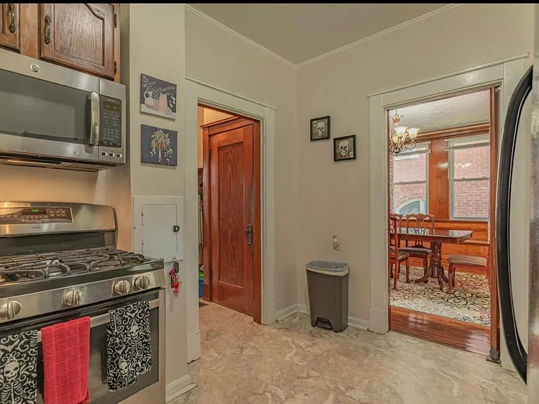 1839 Jefferson Ave — Photo 14