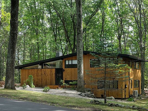 4th image of 5 Gould Rd
