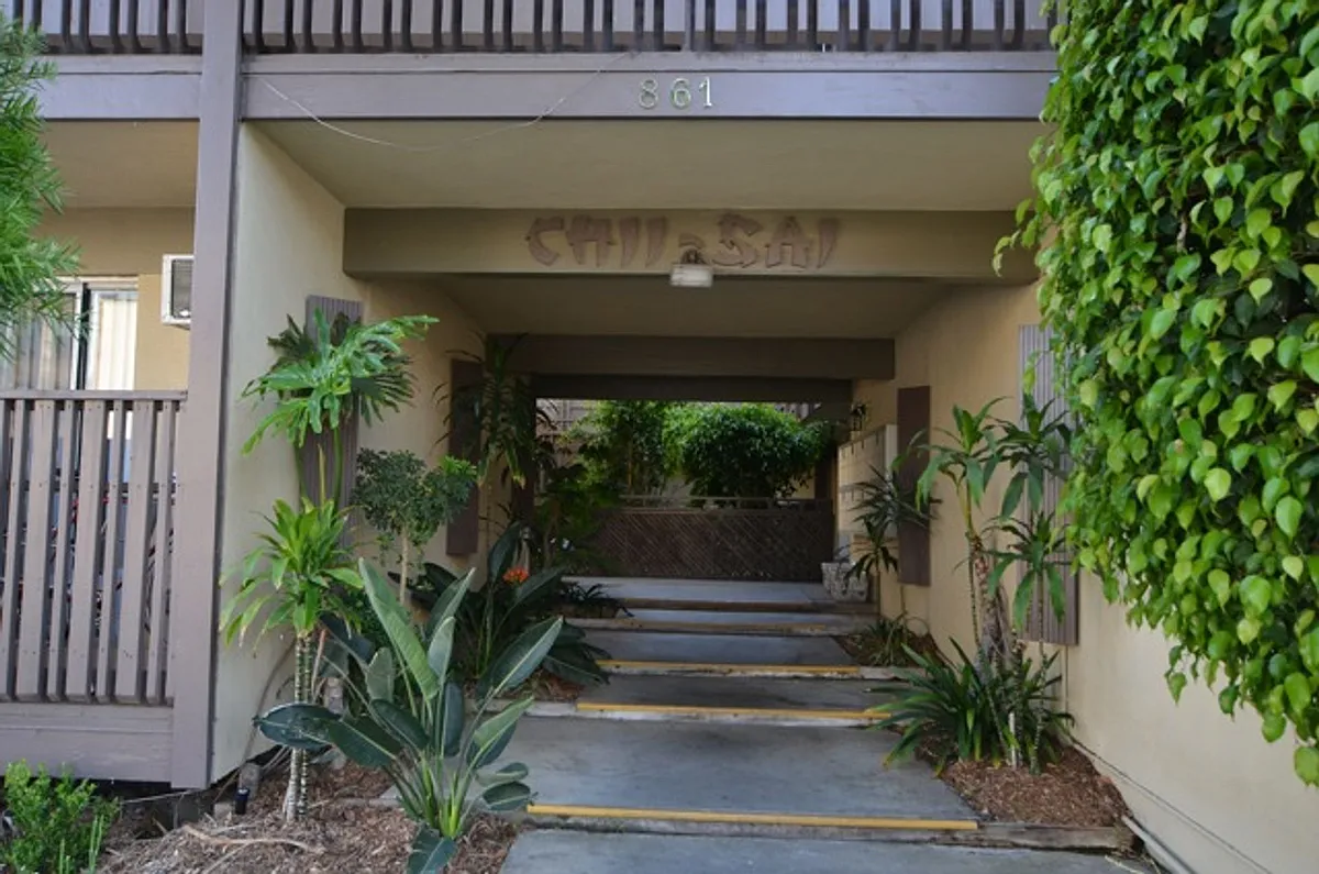 Building Photo - CHI - Chii Sai Apts.
