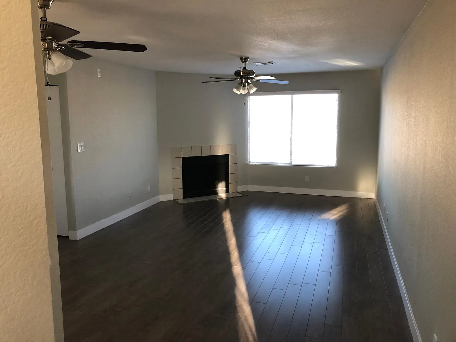 2040 Mesquite Ln — Photo 3