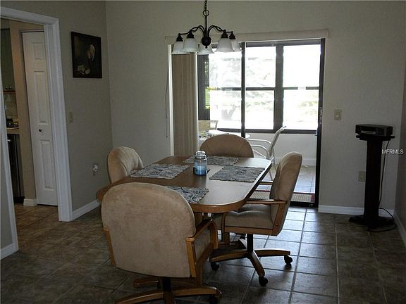 5th image of 20 Oakland Hills Pl
