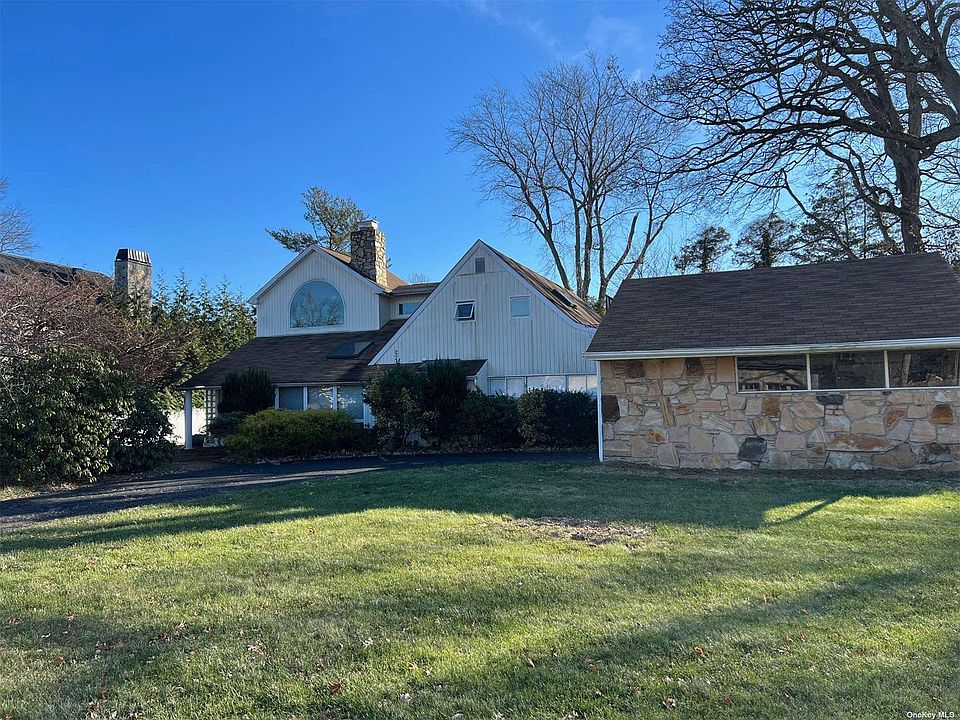 1st image of 24 Clover Ln
