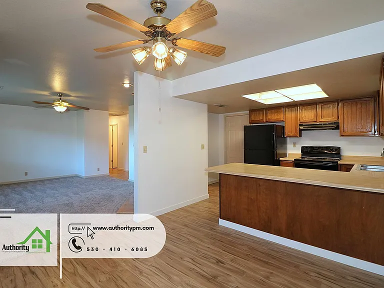 3751 Harrow Ct — Photo 10