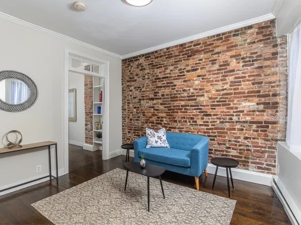 53 Garden St APT 2, Boston, MA 02114