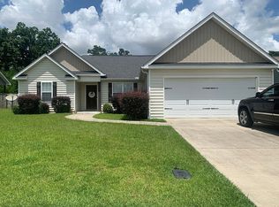 107 Gracebrook Dr, Headland, AL 36345
