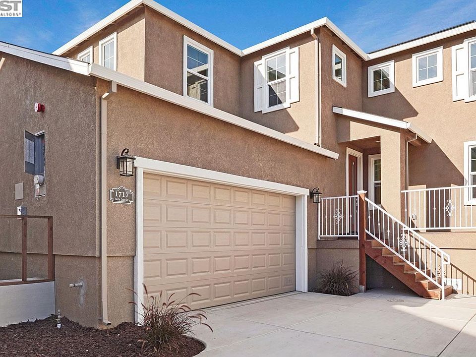 1st image of 1717 Bella Lago Dr