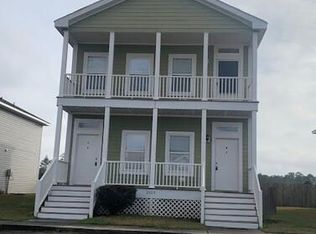 2404 Gladiolus St #B, Ocean Springs, MS 39564