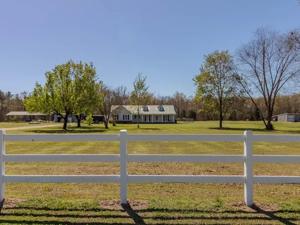 224 Renon Ln, Caledonia, MS 39740