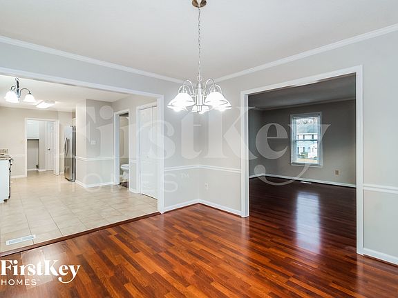 4th image of 3005 Manchester Dr