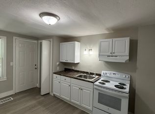 116 Old Foxon Rd #E, New Haven, CT 06513