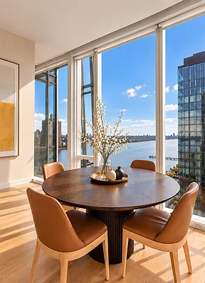 Dining area, photo 1