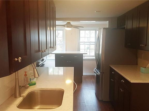 3rd image of 31 Emmalon Ave
