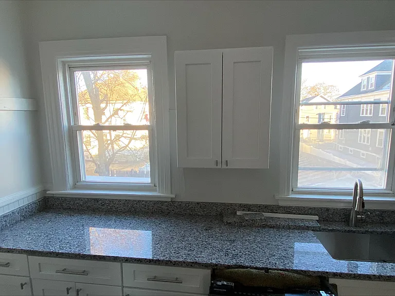 25 Pembroke Ave #2 — Photo 9