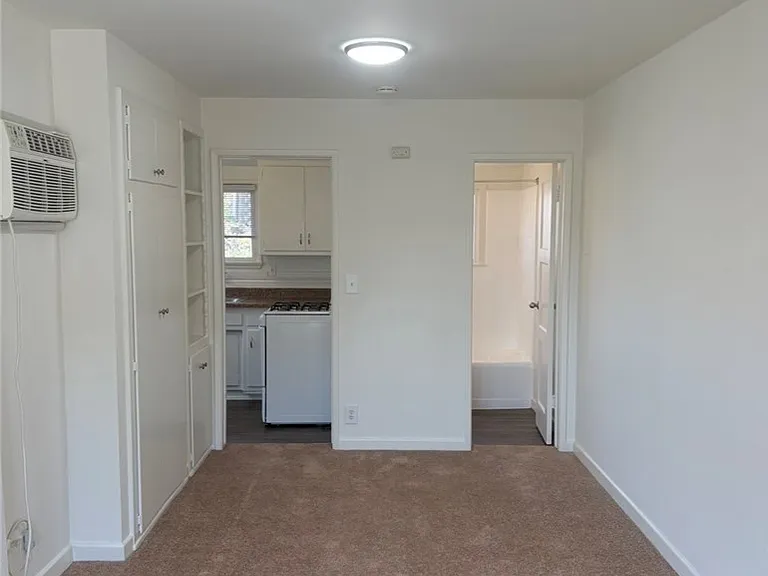 9420 Las Tunas Dr #C — Photo 3