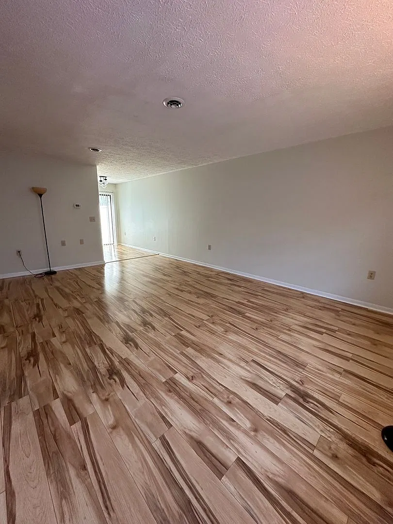 2 Bedroom / 1.5 Bath Townhouse Kingsport, TN — Photo 4