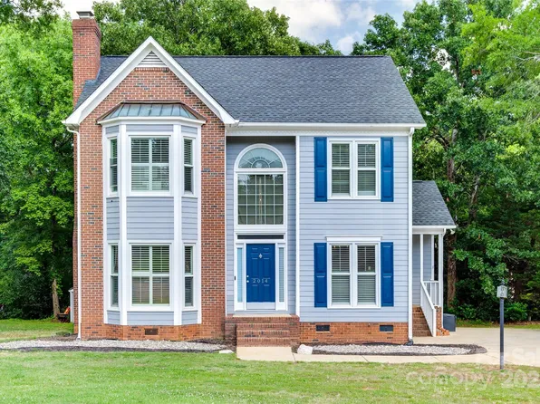 2014 Steeplechase Dr, Rock Hill, SC 29732