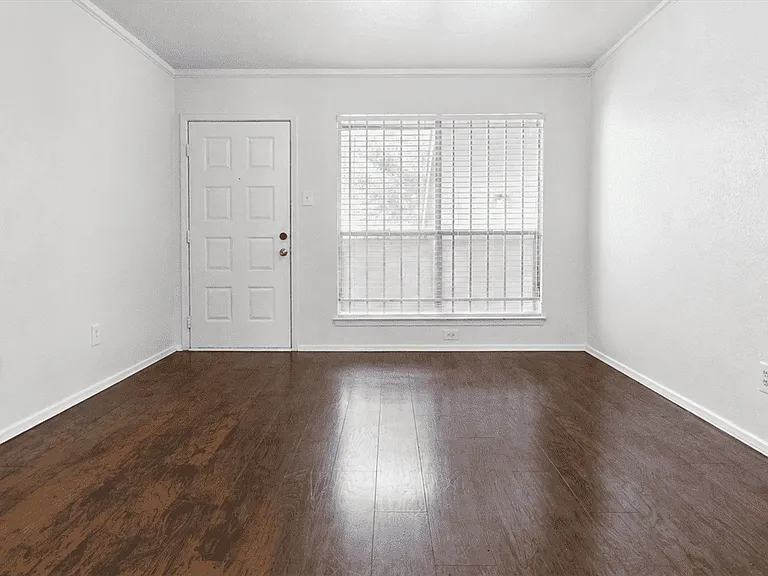 7313 Gulf Fwy #907 — Photo 4