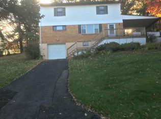 8961 Elm St, Allison Park, PA 15101