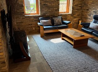 1640 N Jackson St Unit B, Milwaukee, WI 53202