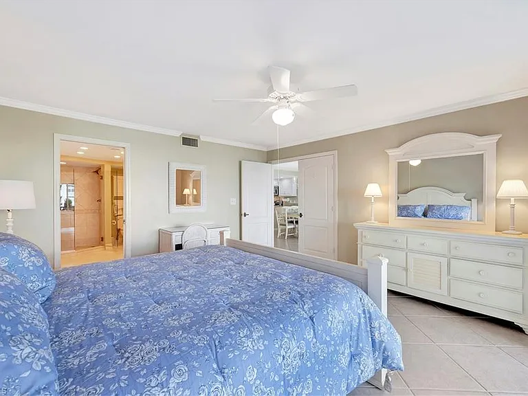 6131 Pelican Bay Blvd #7 — Photo 13