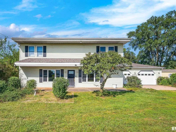 13169 N Manito Rd, Manito, IL 61546