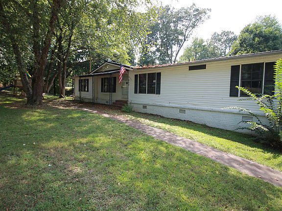 2nd image of 1453 Garland Dr