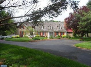 1107 Clover Hill Dr, West Chester, PA 19382