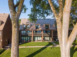 431 Lake St, Excelsior, MN 55331