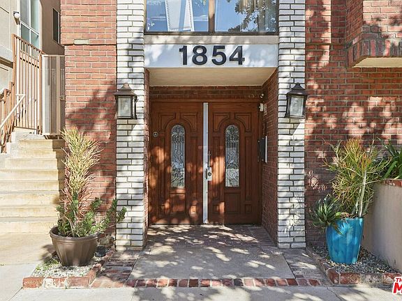 3rd image of 1854 S Beverly Glen Blvd APT 302