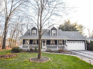 5860 Winans Dr, Brighton, MI 48116