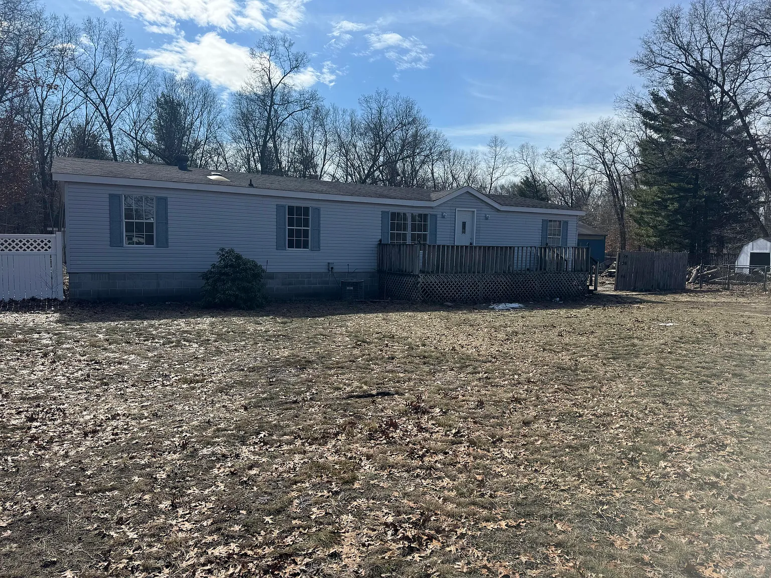 7067 Hall Rd photo 1