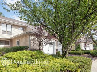 53 Villas Cir, Melville, NY 11747