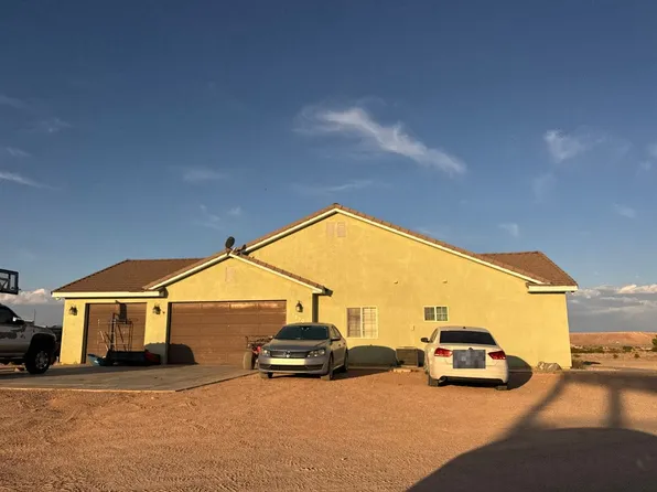1530 Lou St, Overton, NV 89040