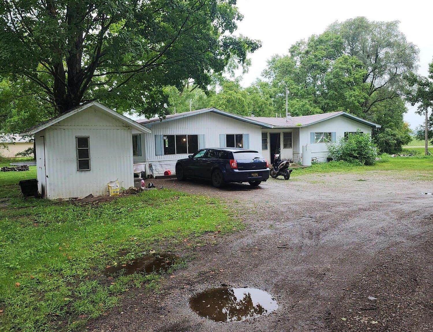 320 Calhoun St, Union City, MI 49094 Zillow