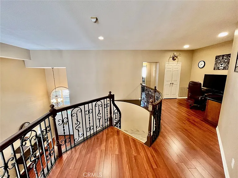 26465 La Traviata — Photo 4