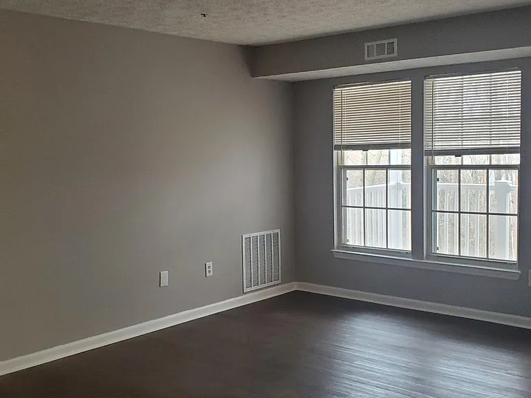1304 Clover Valley Way #F — Photo 30