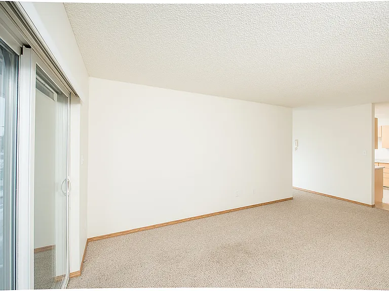 620 King St — Photo 12
