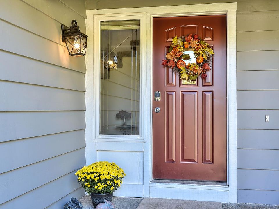 1st image of 15615 La Bella Ct