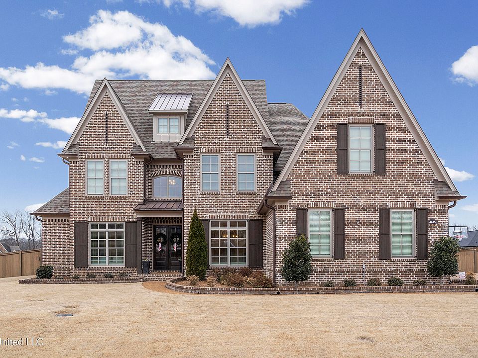 1st image of 4435 Parish Row