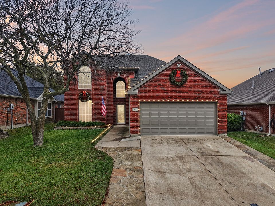 1st image of 2613 Travis Dr