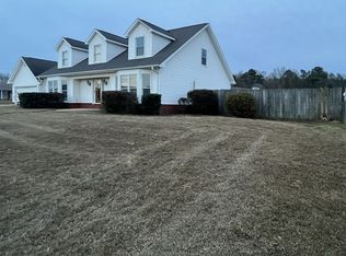 6334 Hibiscus Ln, Northport, AL 35473
