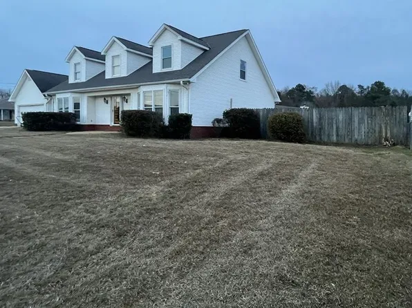 6334 Hibiscus Ln, Northport, AL 35473