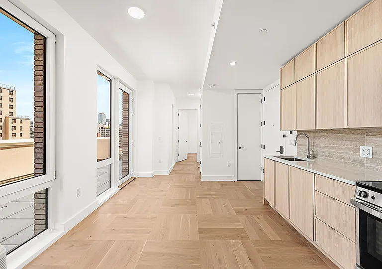 526 Baltic St #11Z — Photo 3