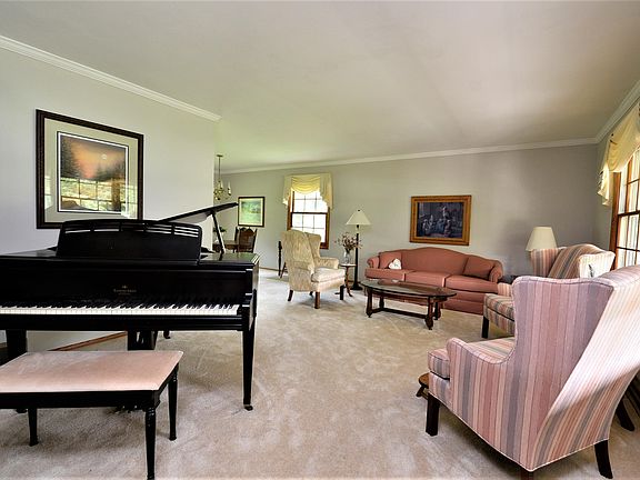 2nd image of 8508 W Hillview Dr