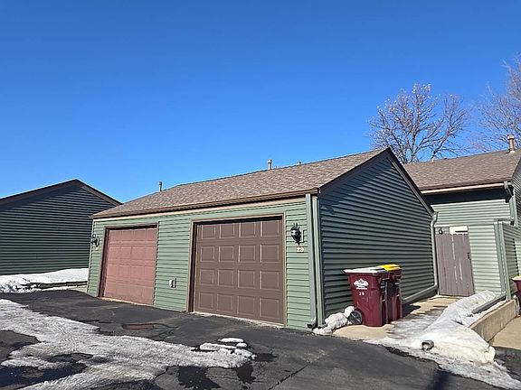 2nd image of 29 Marie Ave E